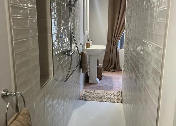 Le Logis * Fontevrault-l'Abbaye